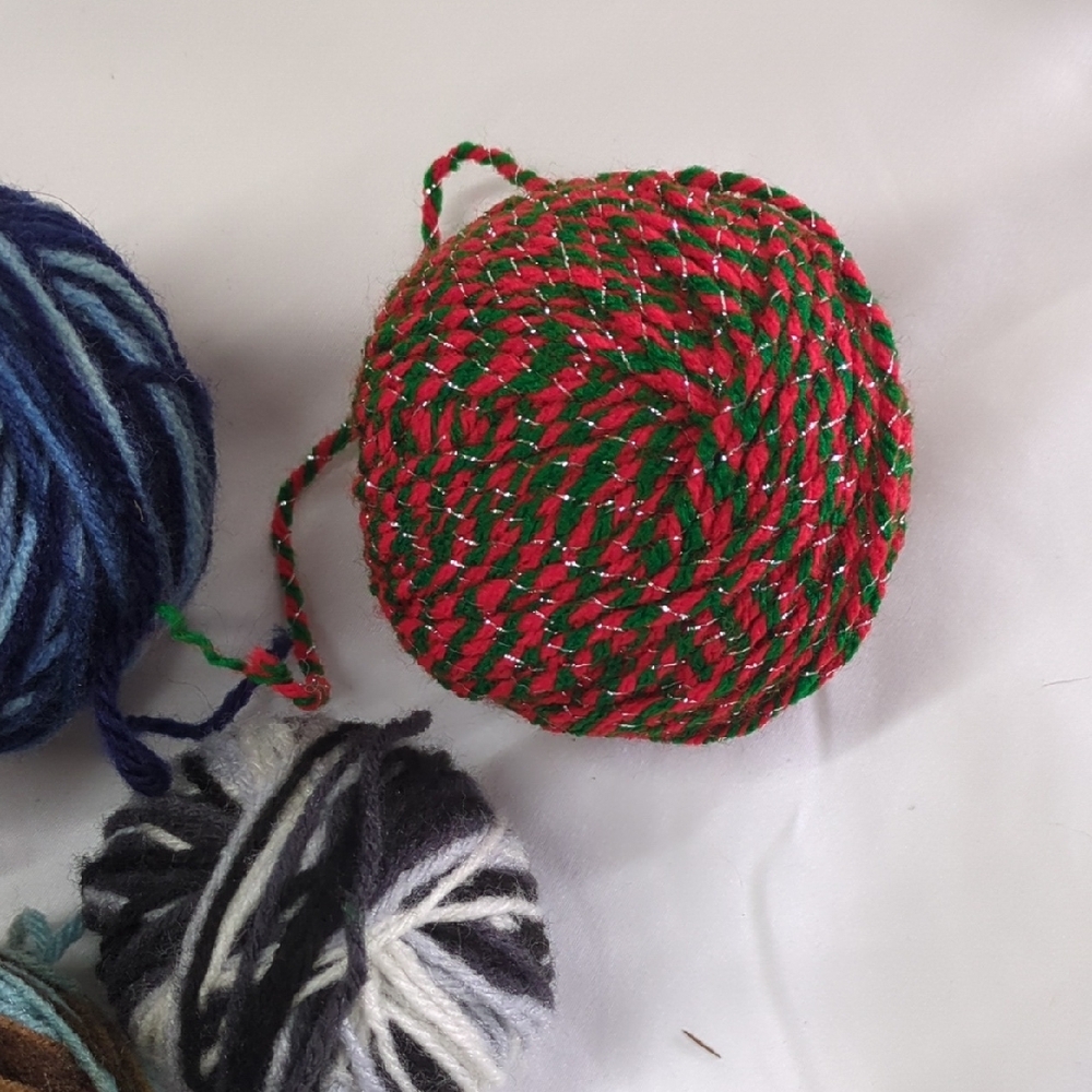 Colorful Yarn Ball Set - Picture 4 of 5